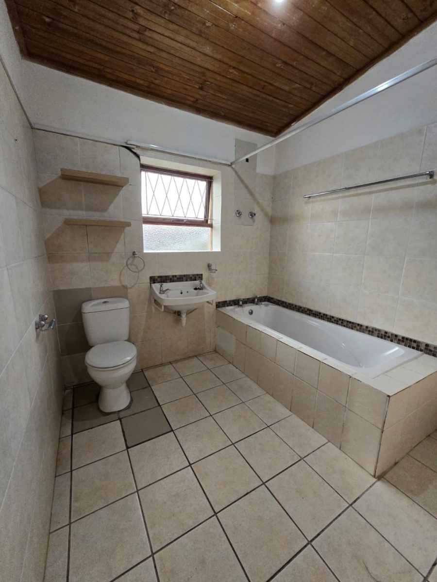 Commercial Property for Sale in Theescombe Eastern Cape